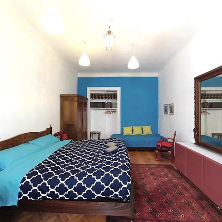 Casa Antica - Historical Apartment In Old City Center Триест Номер фото