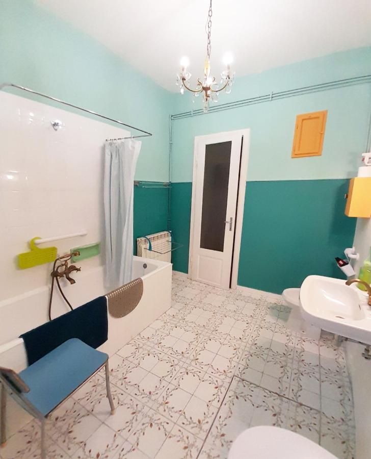 Casa Antica - Historical Apartment In Old City Center Триест Экстерьер фото